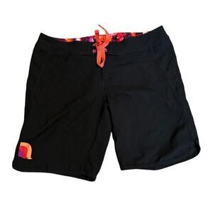 The North Face Women’s Board Shorts – Size 10